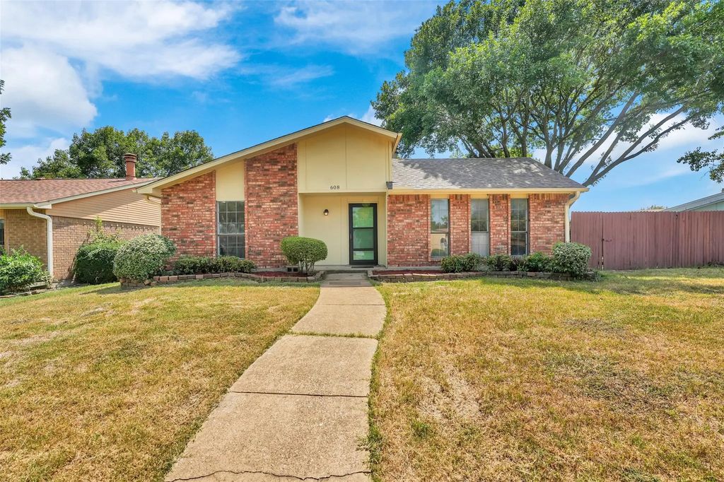 608 Via Del Sur, Mesquite