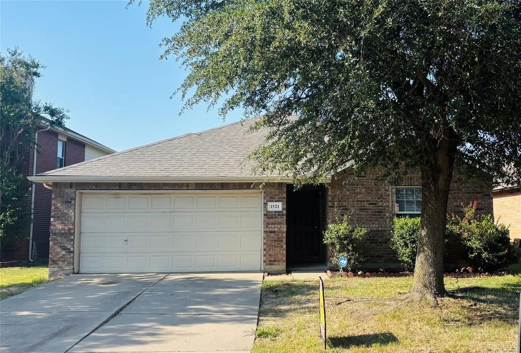1521 Breeze Lane, Little Elm