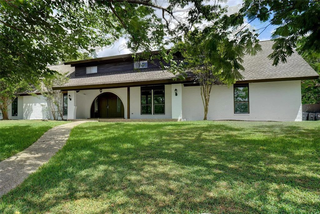 8900 Random Road, Fort Worth