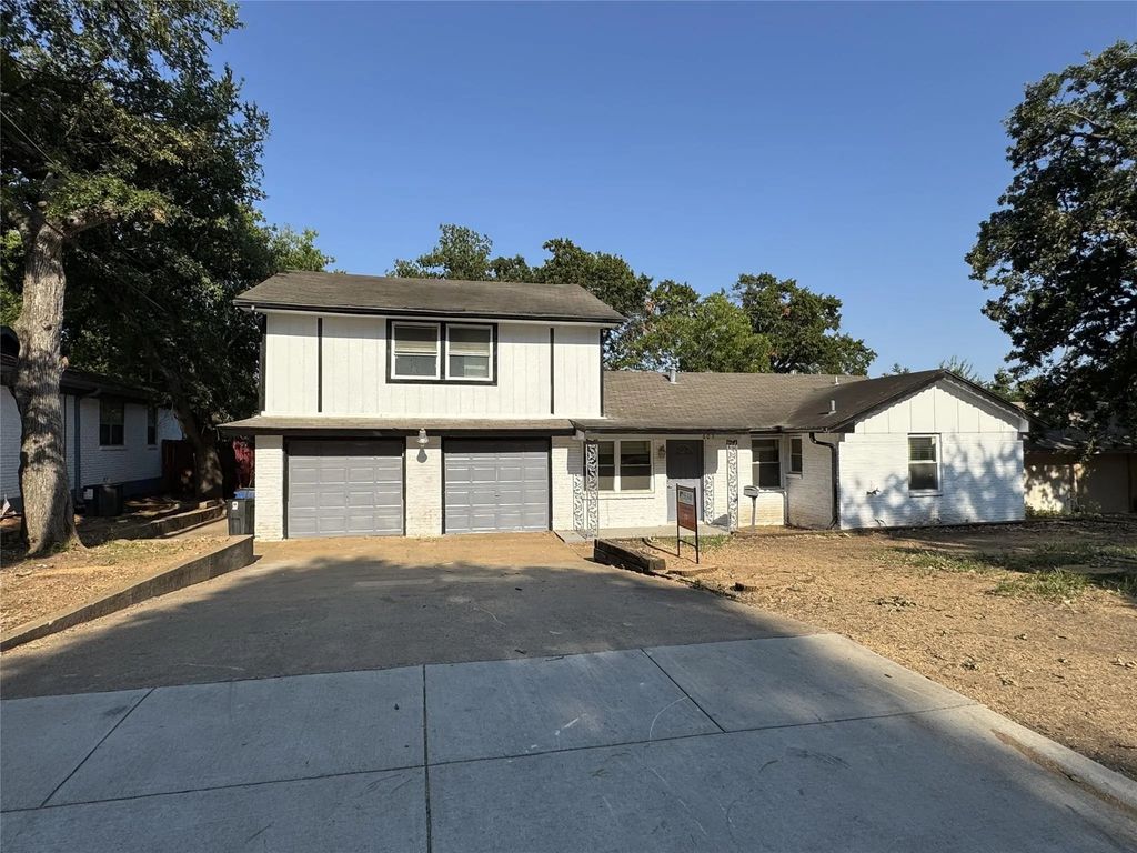 605 Vine Street, Euless