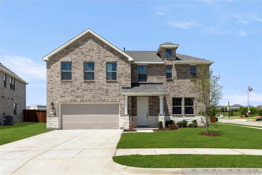 1202 Watercrest, Forney
