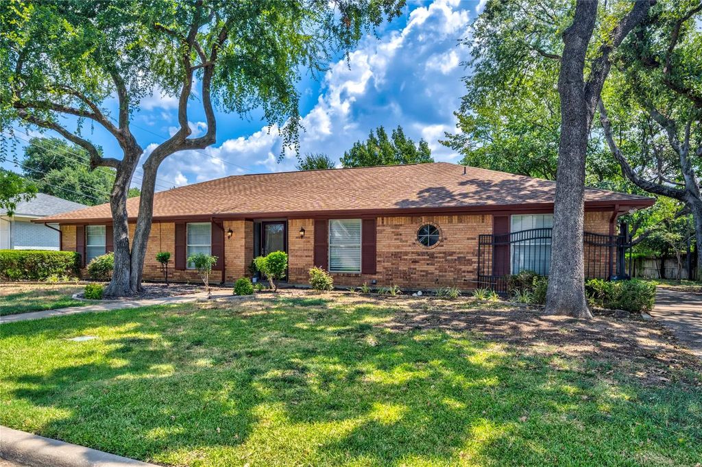 1803 W Cedar Elm Drive, Arlington