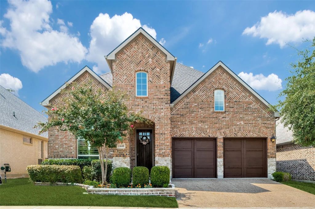 2440 Damsel Eve Drive, Lewisville