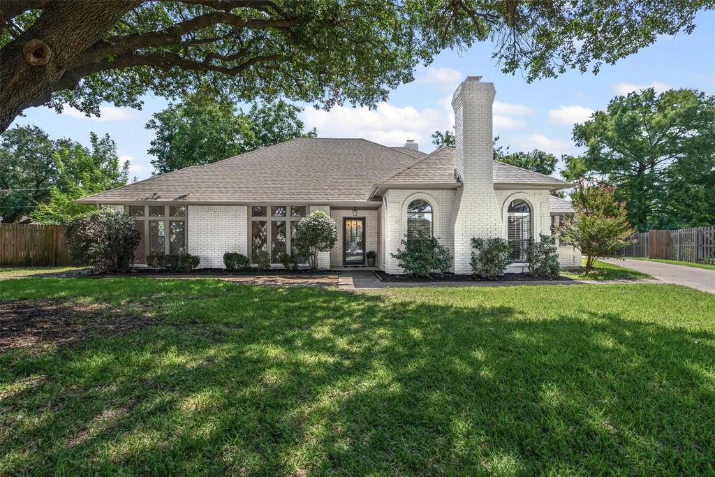 4304 Cartagena Drive, Fort Worth
