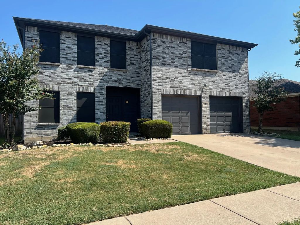 616 Destin Drive, Fort Worth