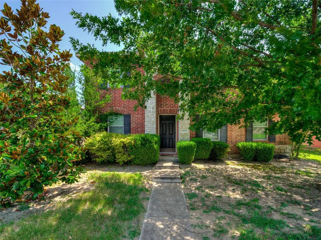 1906 Drake Street, Glenn Heights