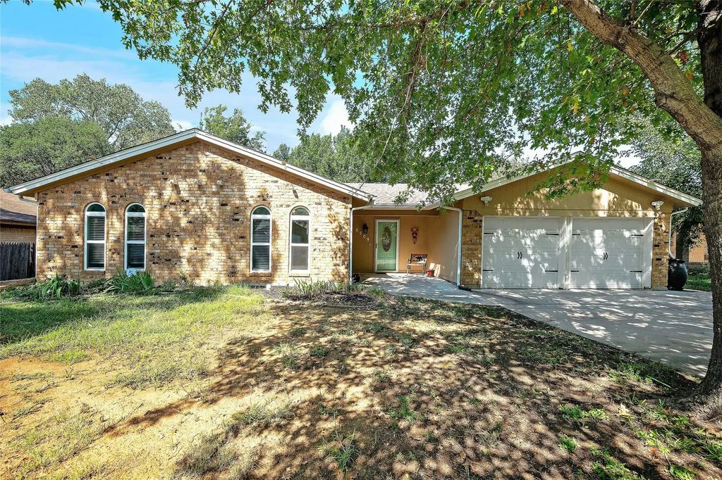 6509 Paula Court, North Richland Hills