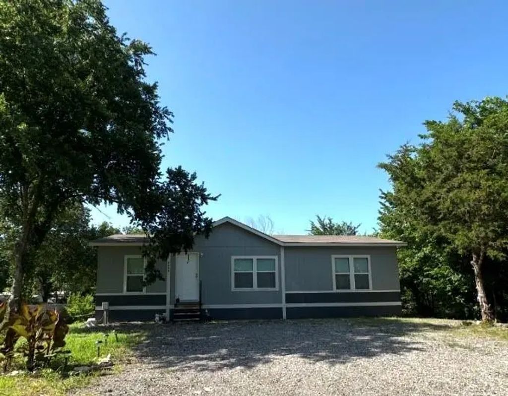 3609 Shady Lane, Joshua