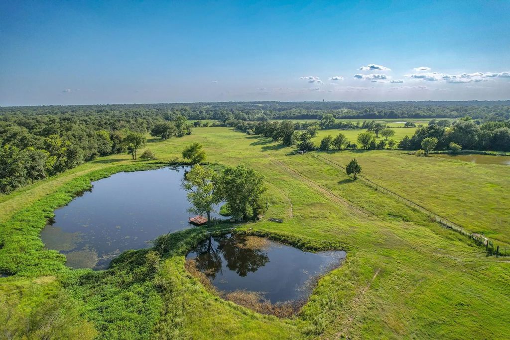 12288 Hiram Road, Wills Point