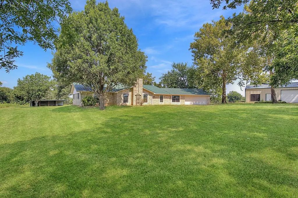 2480 Texas Highway 37 S S, Mount Vernon