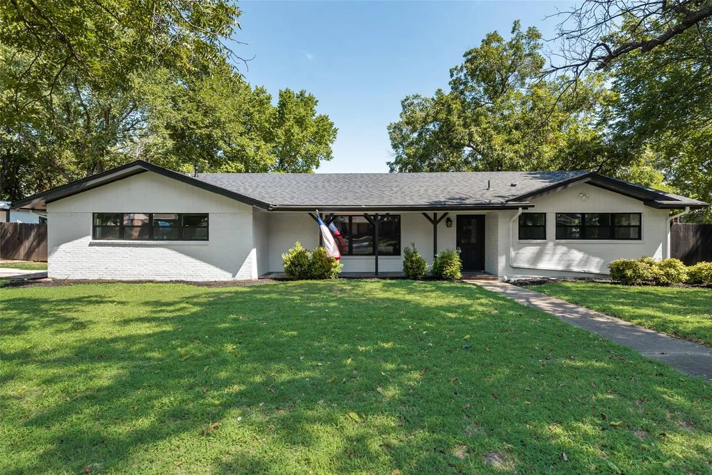 1905 Nueces Trail, Arlington