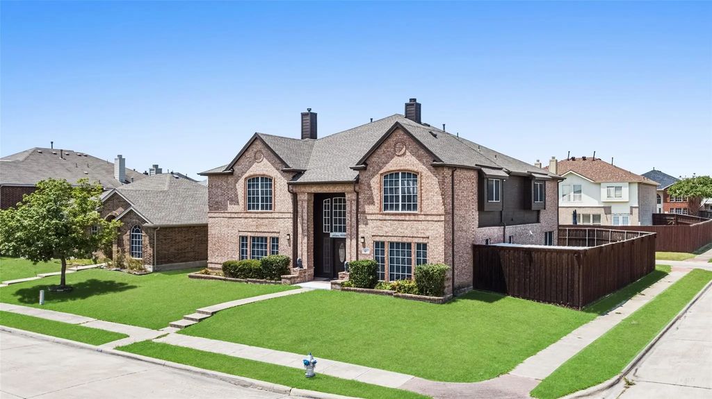 111 Lanshire Drive, Rockwall
