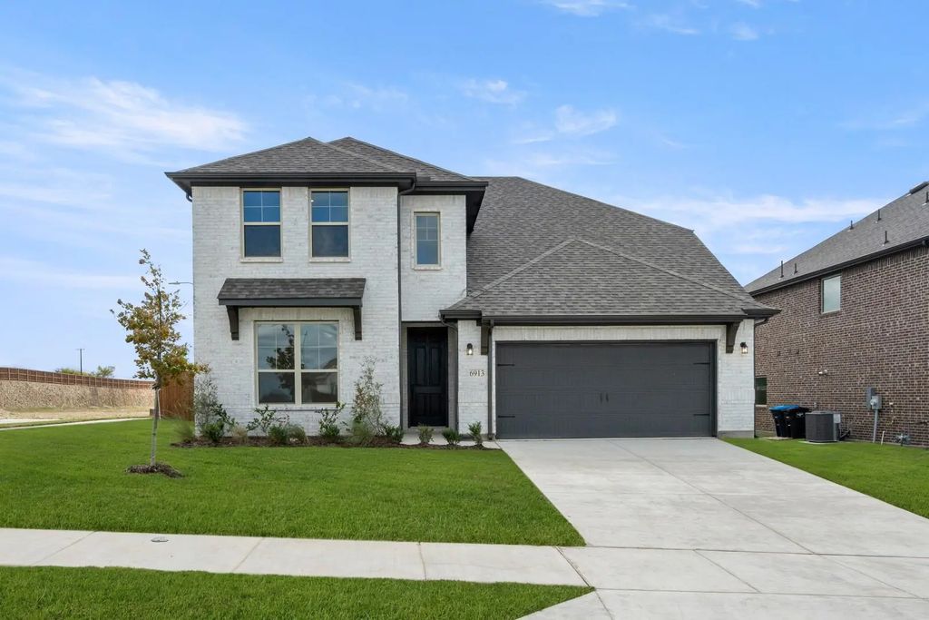6913 Freight Train Lane, Crowley