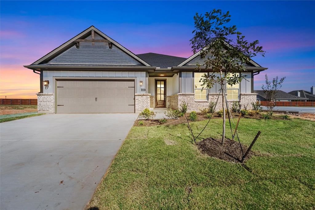 1233 Colca Drive, Springtown