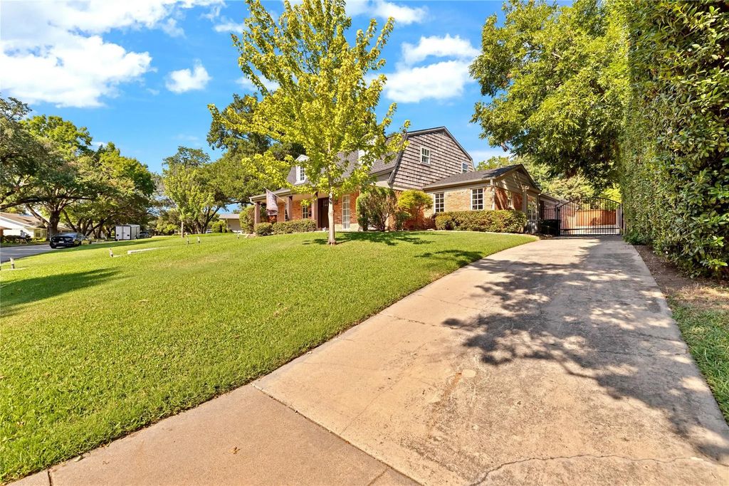 3712 Summercrest Drive, Fort Worth