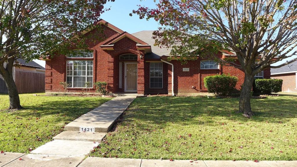 1421 Paula Lane, Mesquite