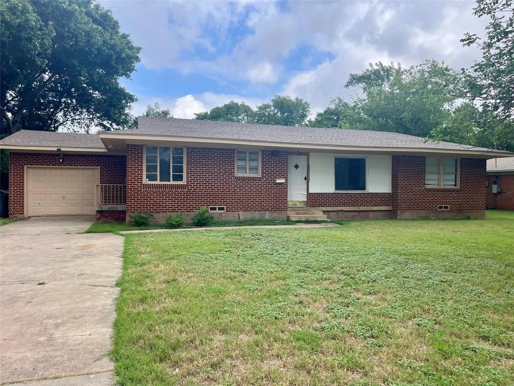 123 Varsity Circle, Arlington