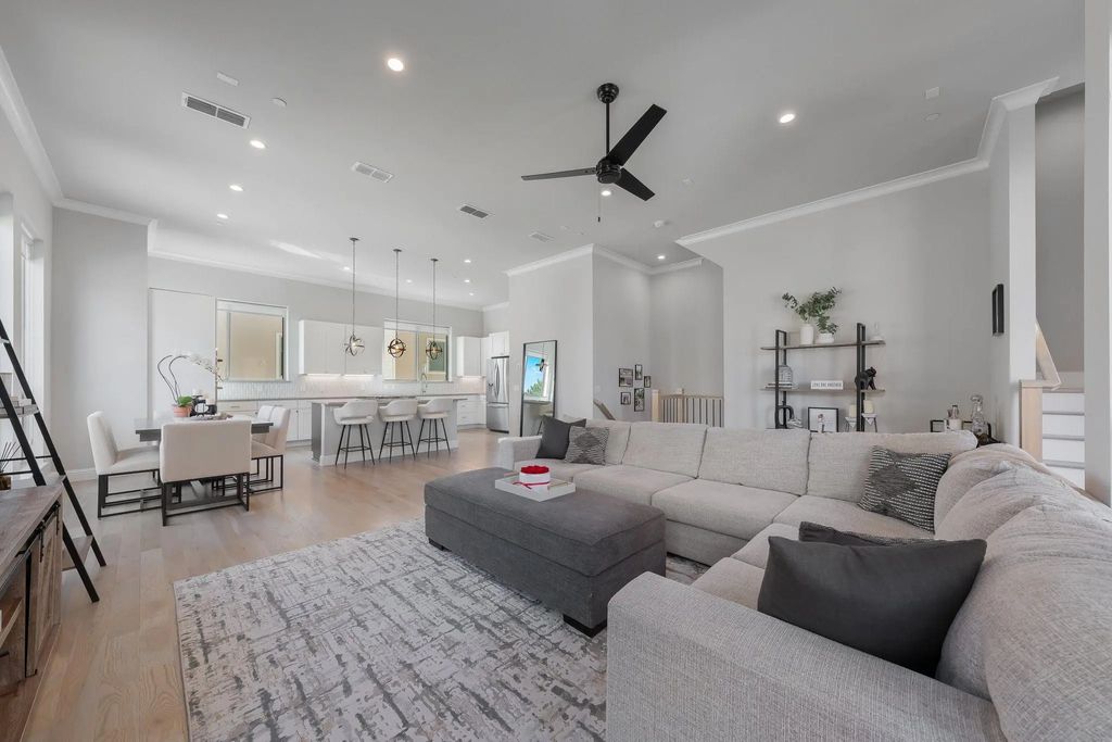 101 Decker Drive 903, Irving