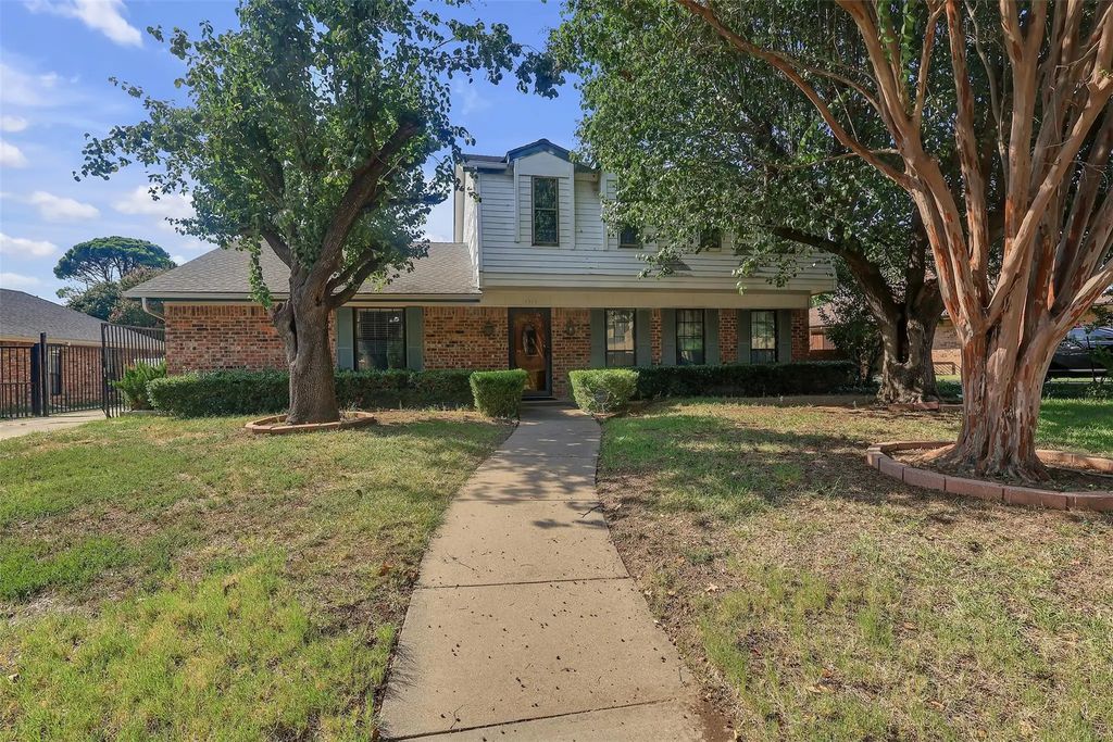 1313 Limetree Lane, Irving