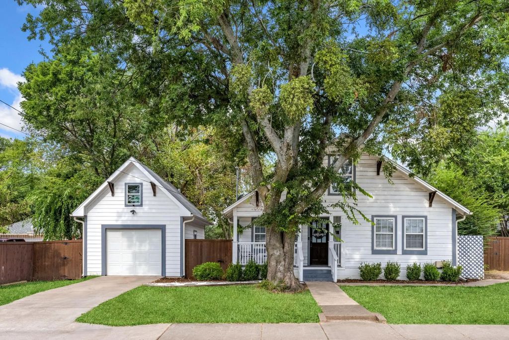 910 S Chestnut Street, McKinney