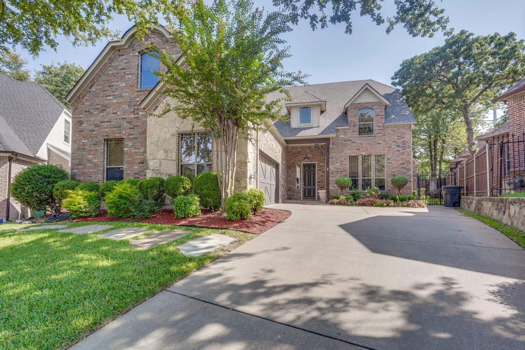 3460 N Riley Place, Hurst