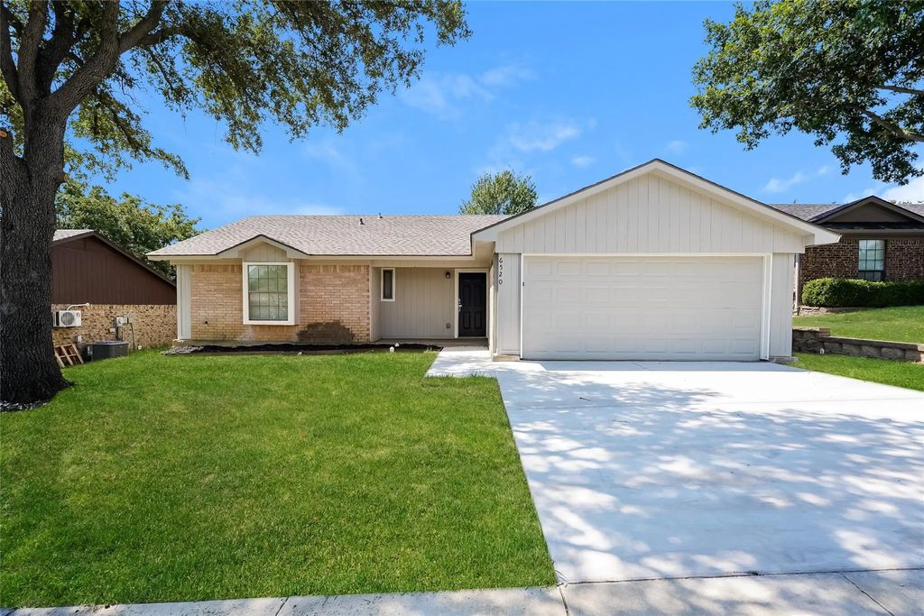 6520 N Park Drive, Watauga