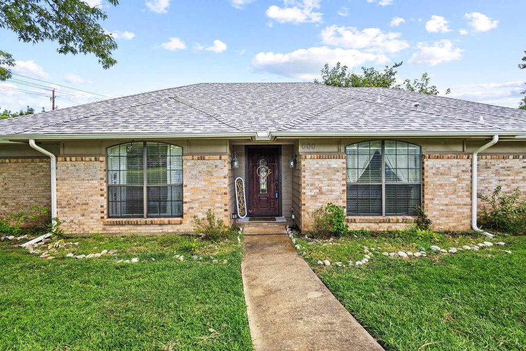 600 Blanton Drive, Sherman