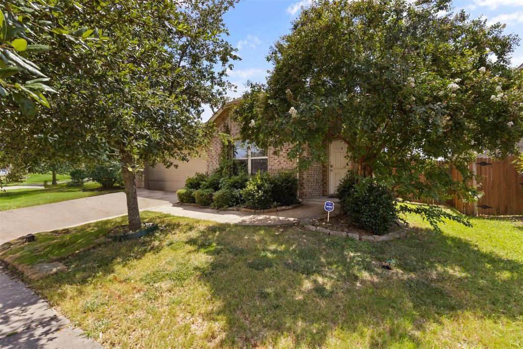 2108 Blakehill Drive, Forney