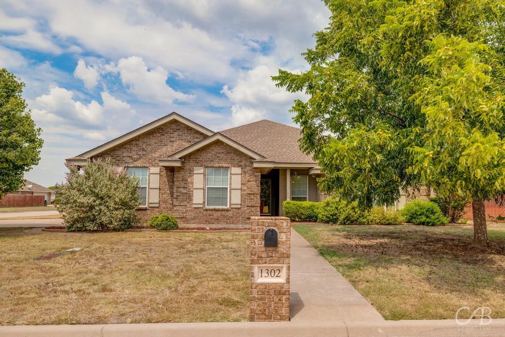 1302 Lewis And Clark Trail, Abilene