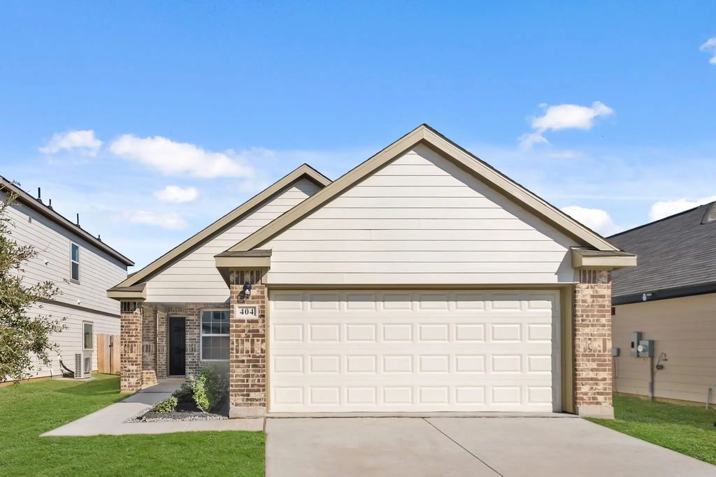 404 Woodhouse Way, Everman