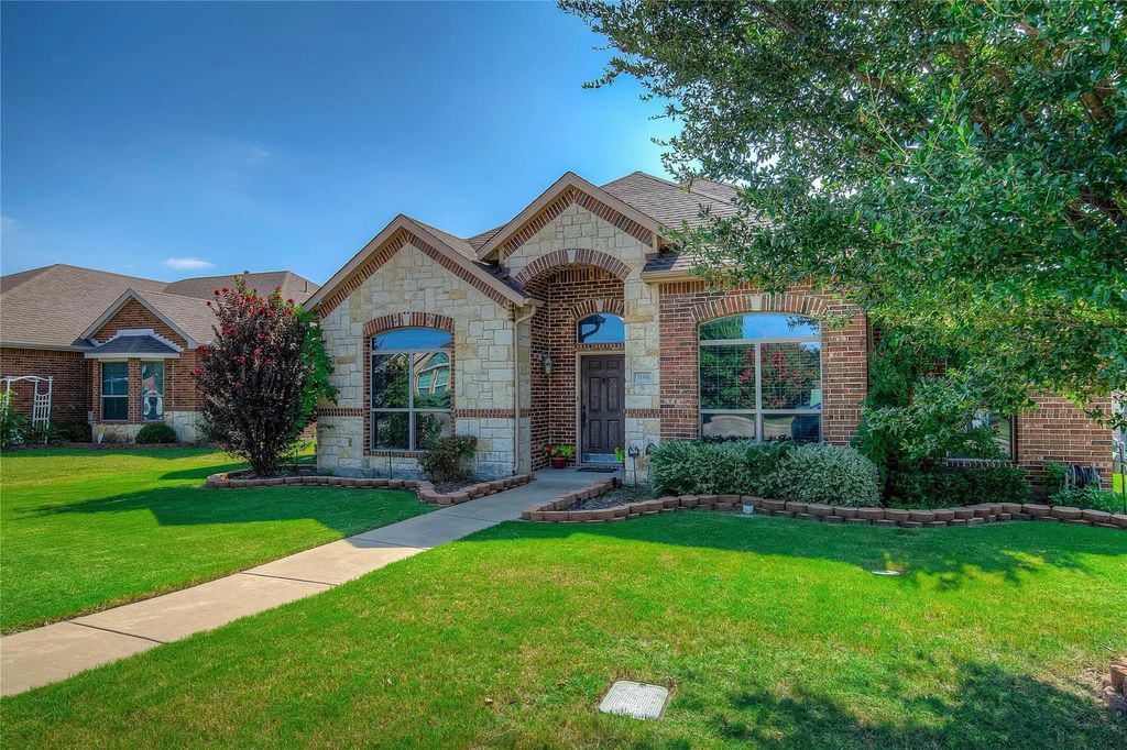 3196 Market Center Drive, Rockwall