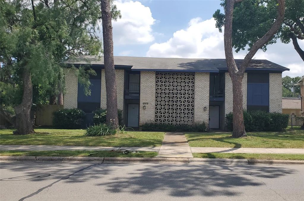 2508 Yorkshire Street 2514, Irving