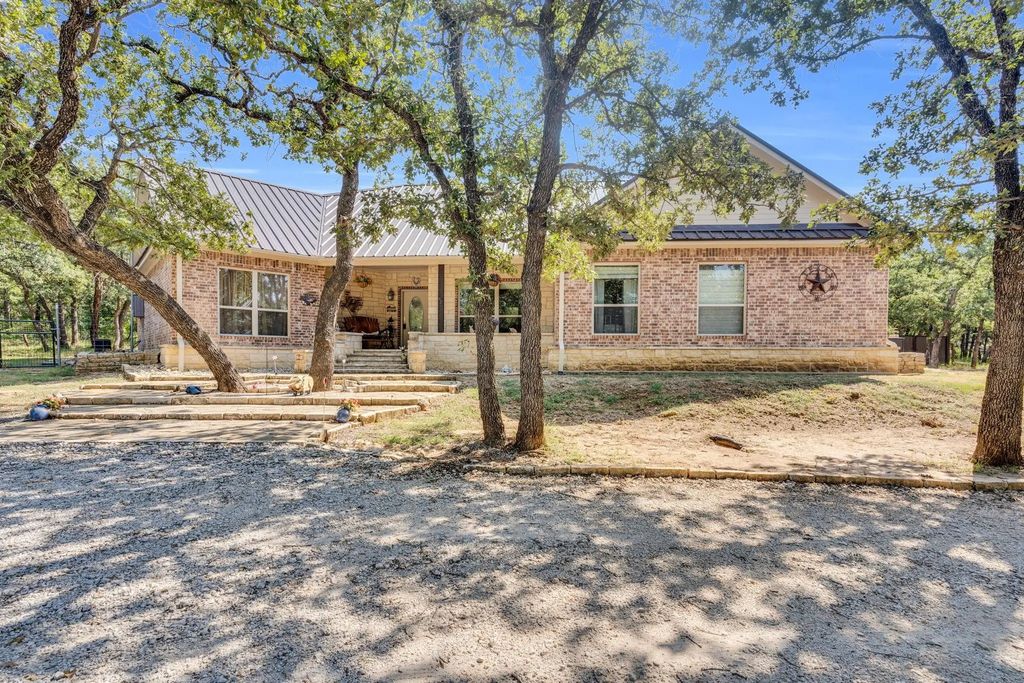 118 Oak Ridge Loop, Whitney