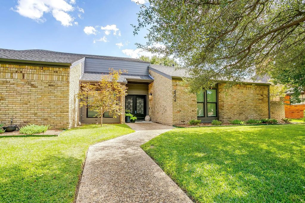 4304 Cobblers Lane, Dallas