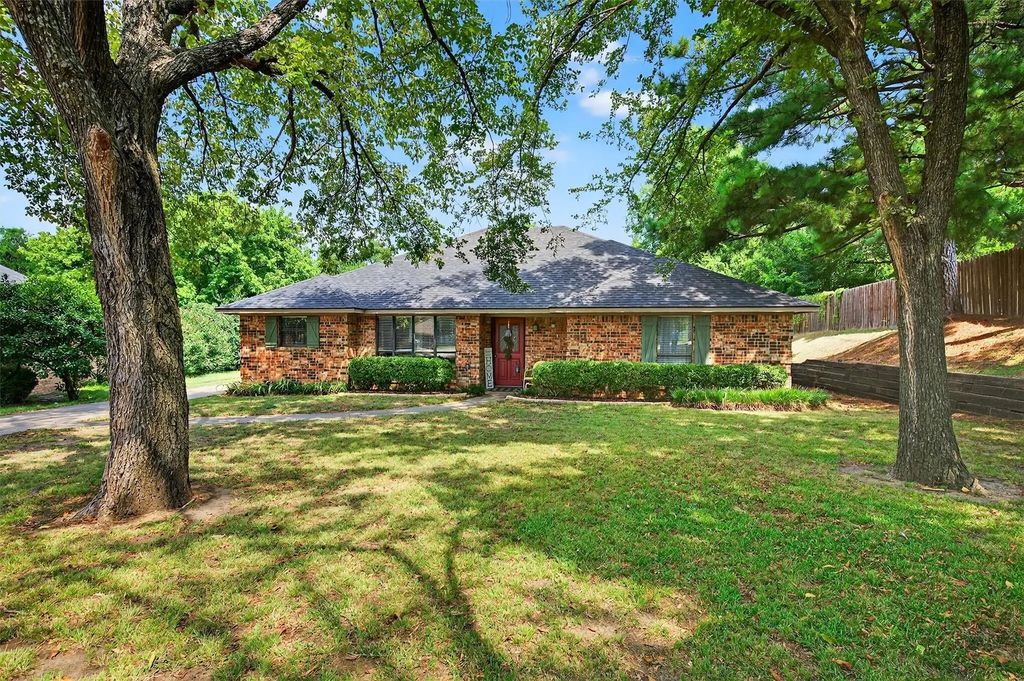 1109 W Belden Street, Sherman