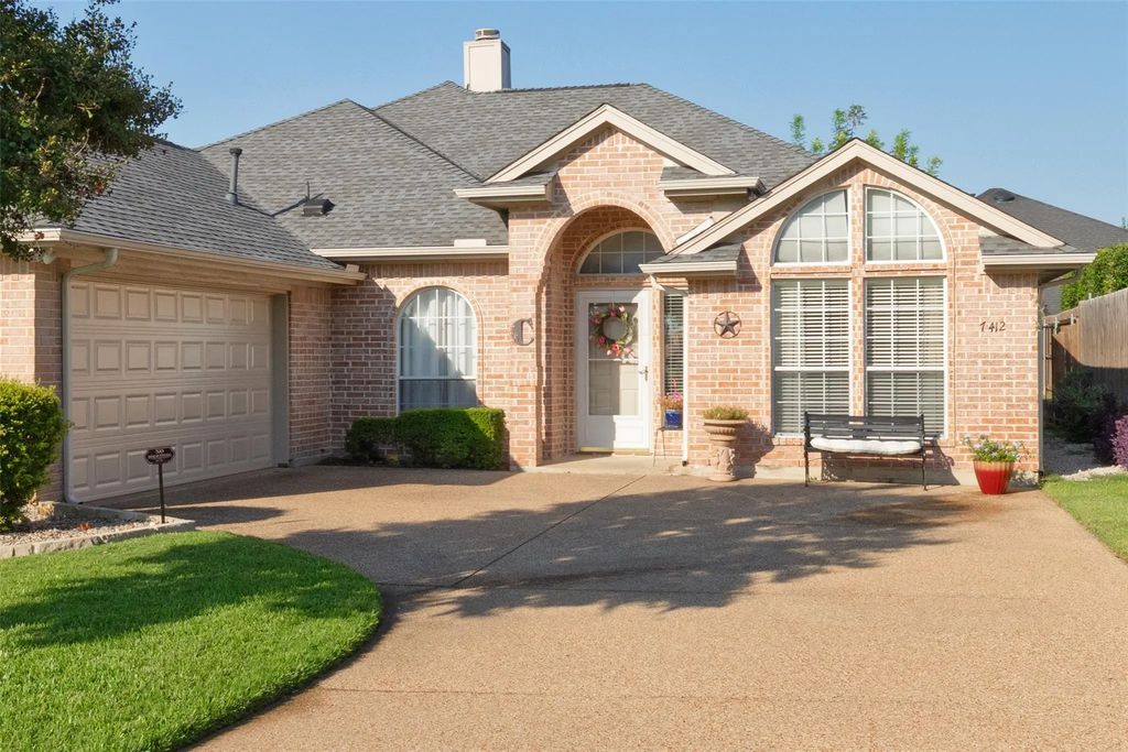 7412 Whitestone Ranch Road, Benbrook