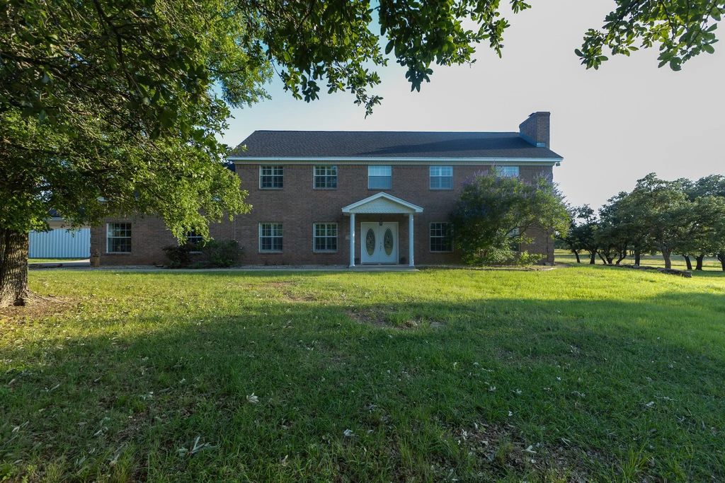 3100 Shady Oaks Drive, Brownwood