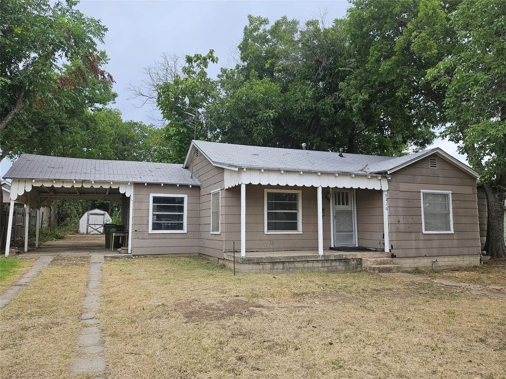 9216 Farmer Road, White Settlement