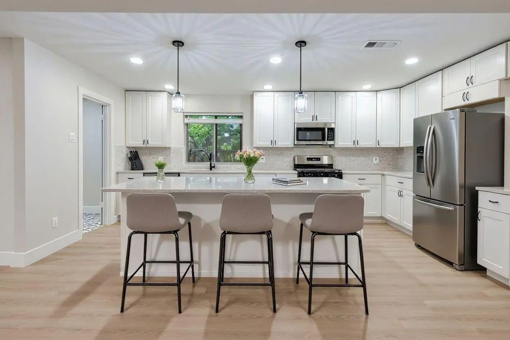 2525 Rosebud Court, Carrollton