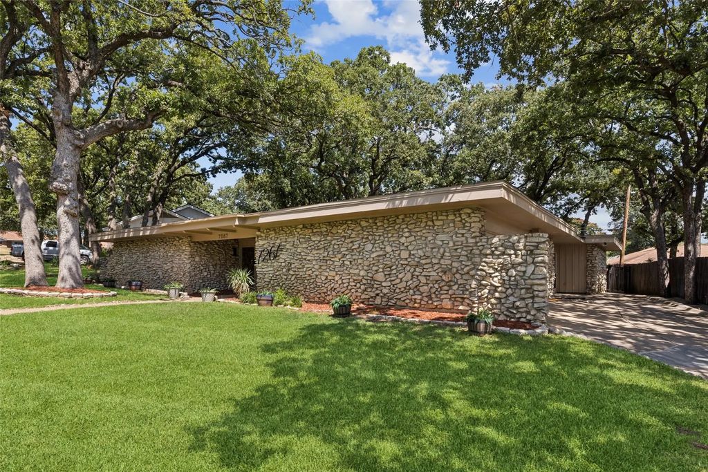 7267 Madeira Drive, Fort Worth