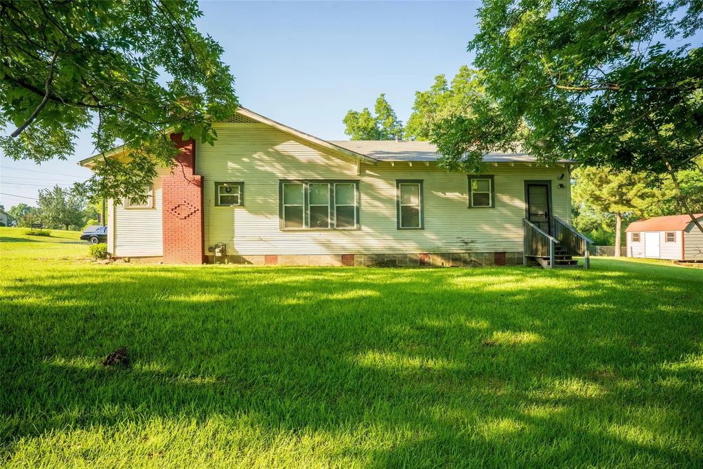 1205 Sibley Rd, Minden
