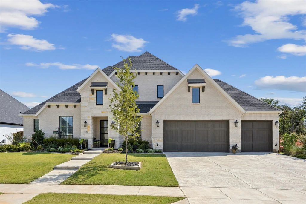 11224 Hickory Falls Drive, Argyle
