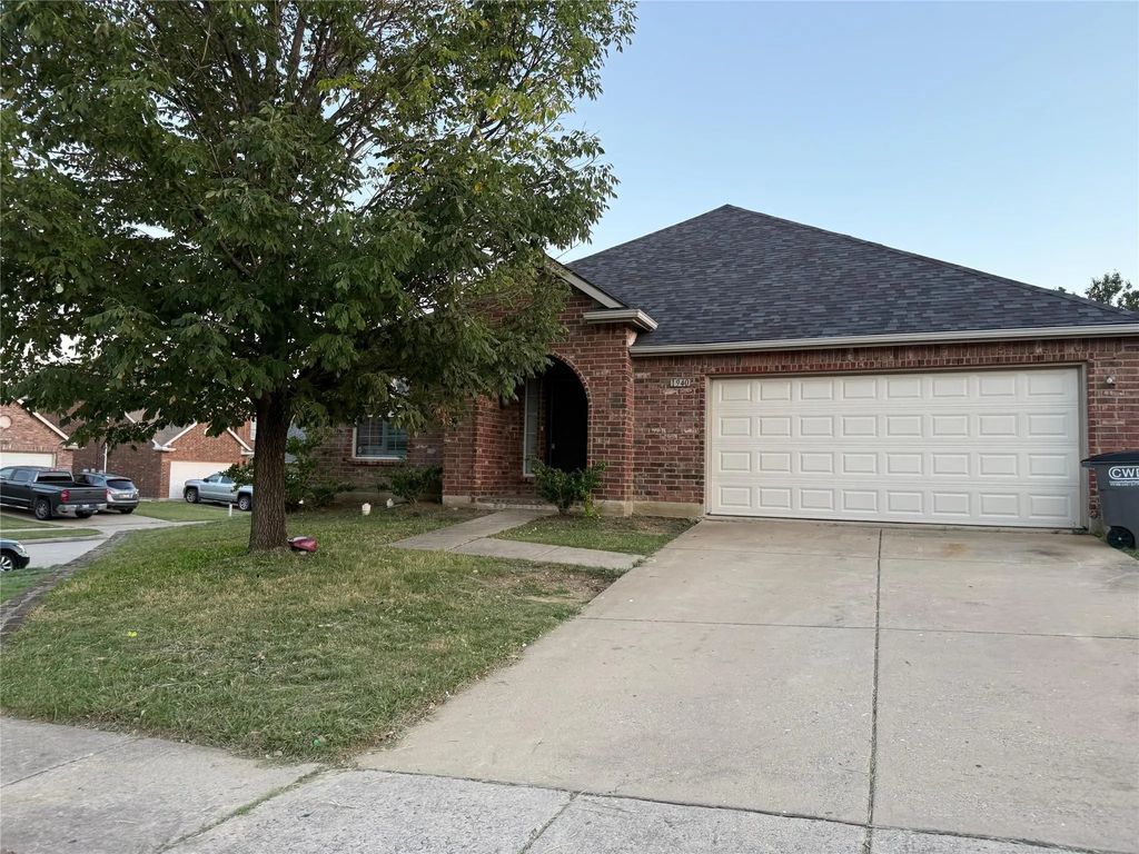 1940 Cliffrose Drive, Little Elm