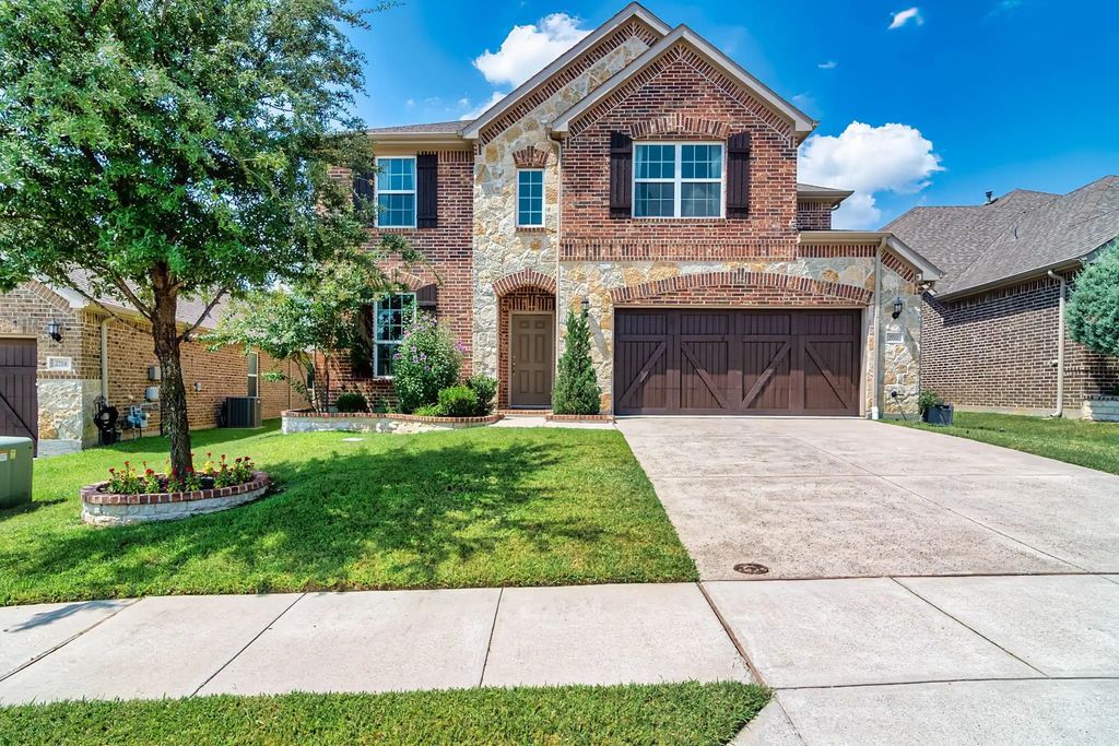 2712 Gulf Shore Drive, Lewisville