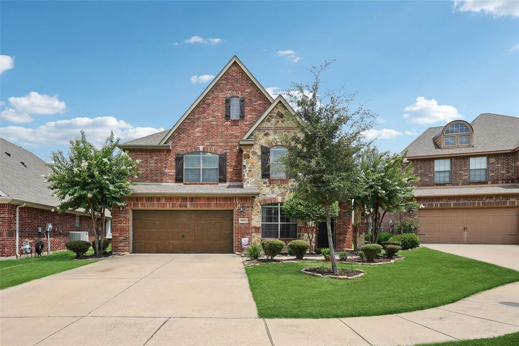 5932 Tuleys Creek Drive, Fort Worth