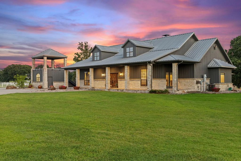 2057 Cr 3305, Greenville