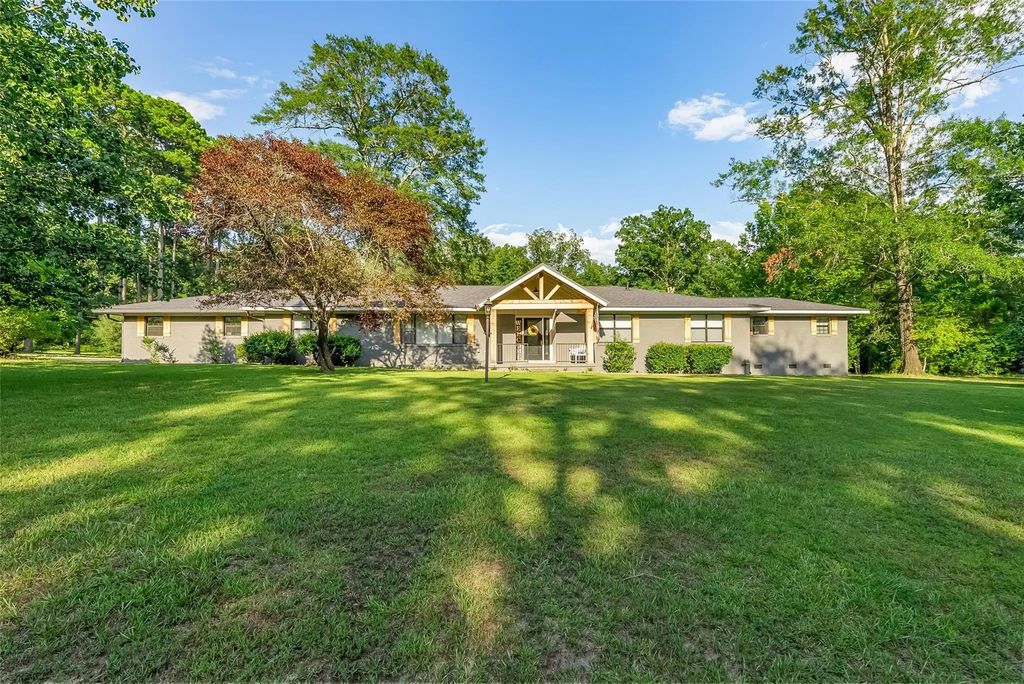 185 Chrislo Drive, Minden
