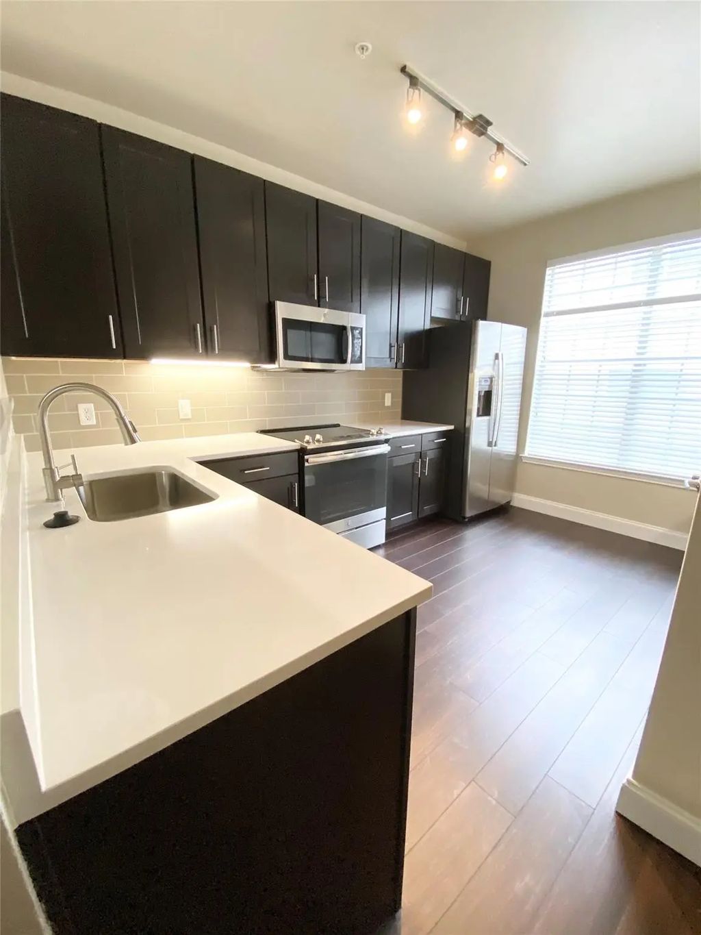 5443 Caruth Haven Lane 2313, Dallas