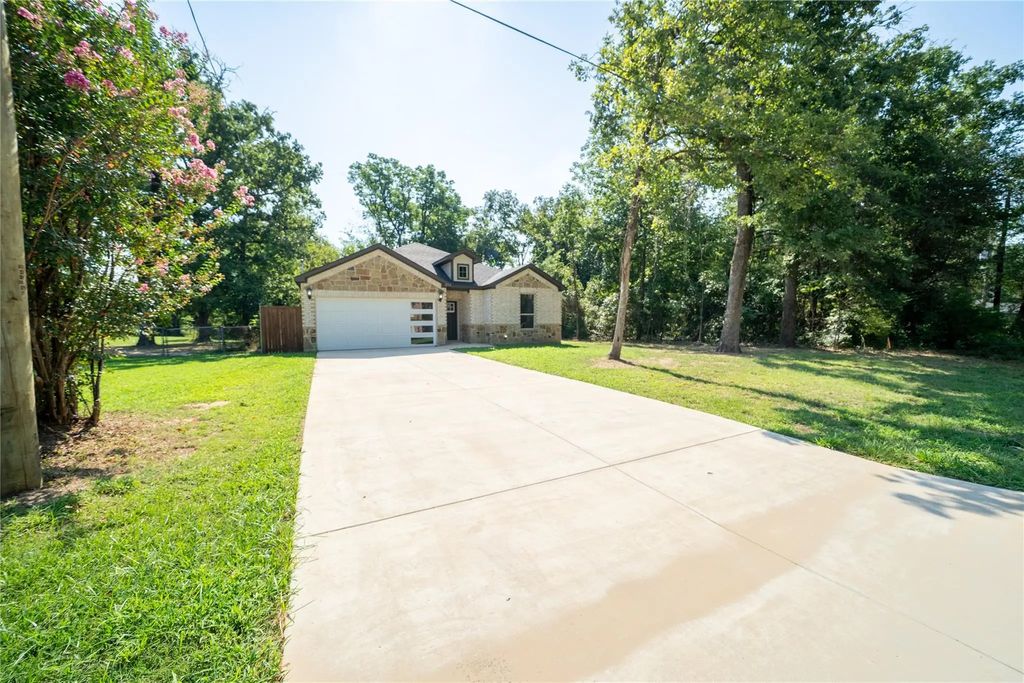 202 Morning Dove Drive, Trinidad