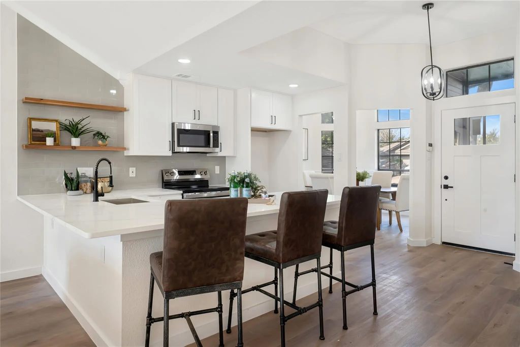 6303 Tempest Drive, Arlington